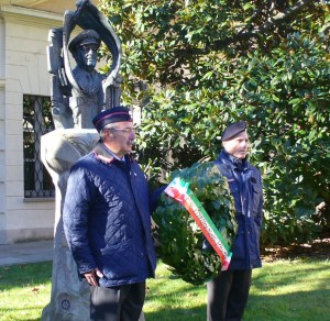 virgo fidelis monumento