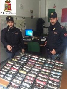 polizia furto occhiali