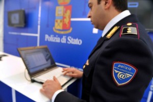 POLIZIA-POSTALE
