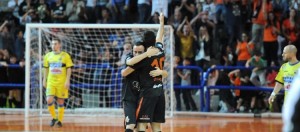 Orange in finale (2)