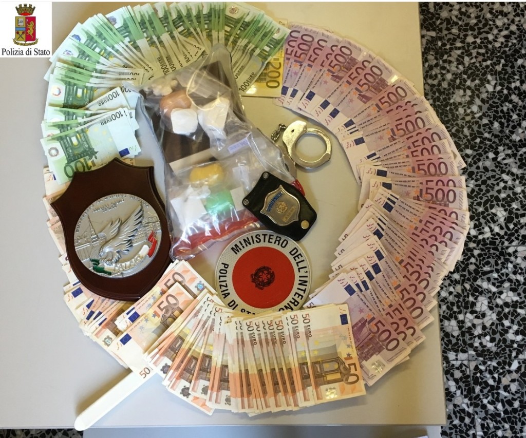 polizia soldi