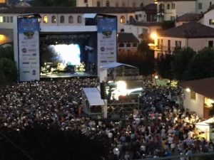 La%20piazza%20di%20Barolo